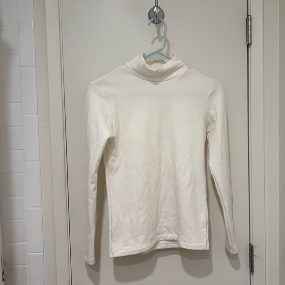 Uniqlo Tops - Uniqlo Off-White Turtleneck Sweater